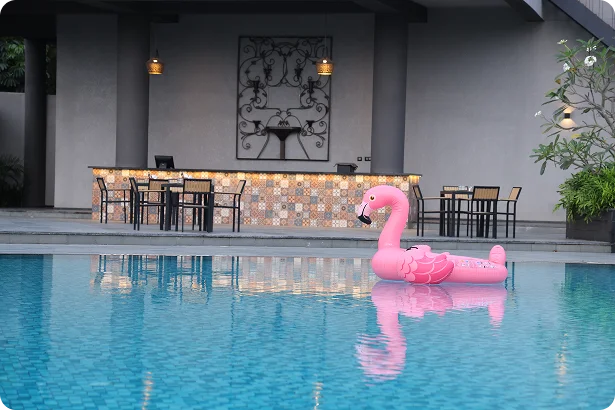 Poolside Cafe exterior